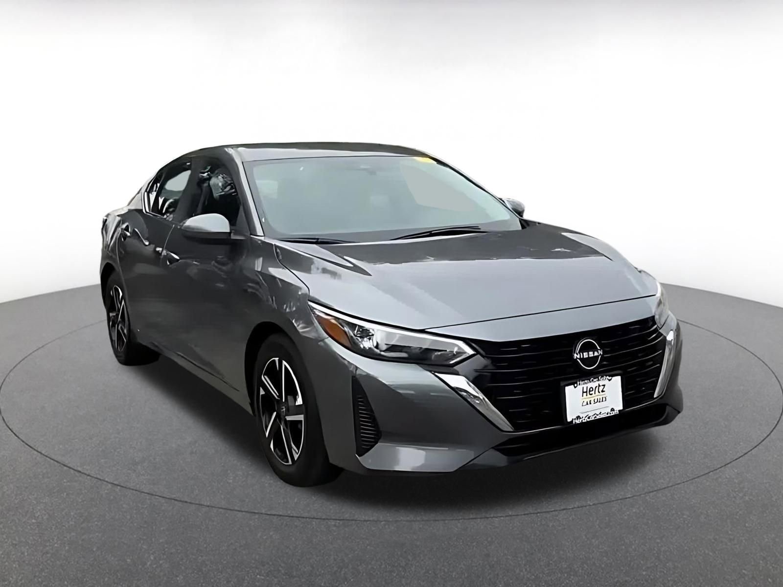 Used 2025 Nissan Sentra SV image 3