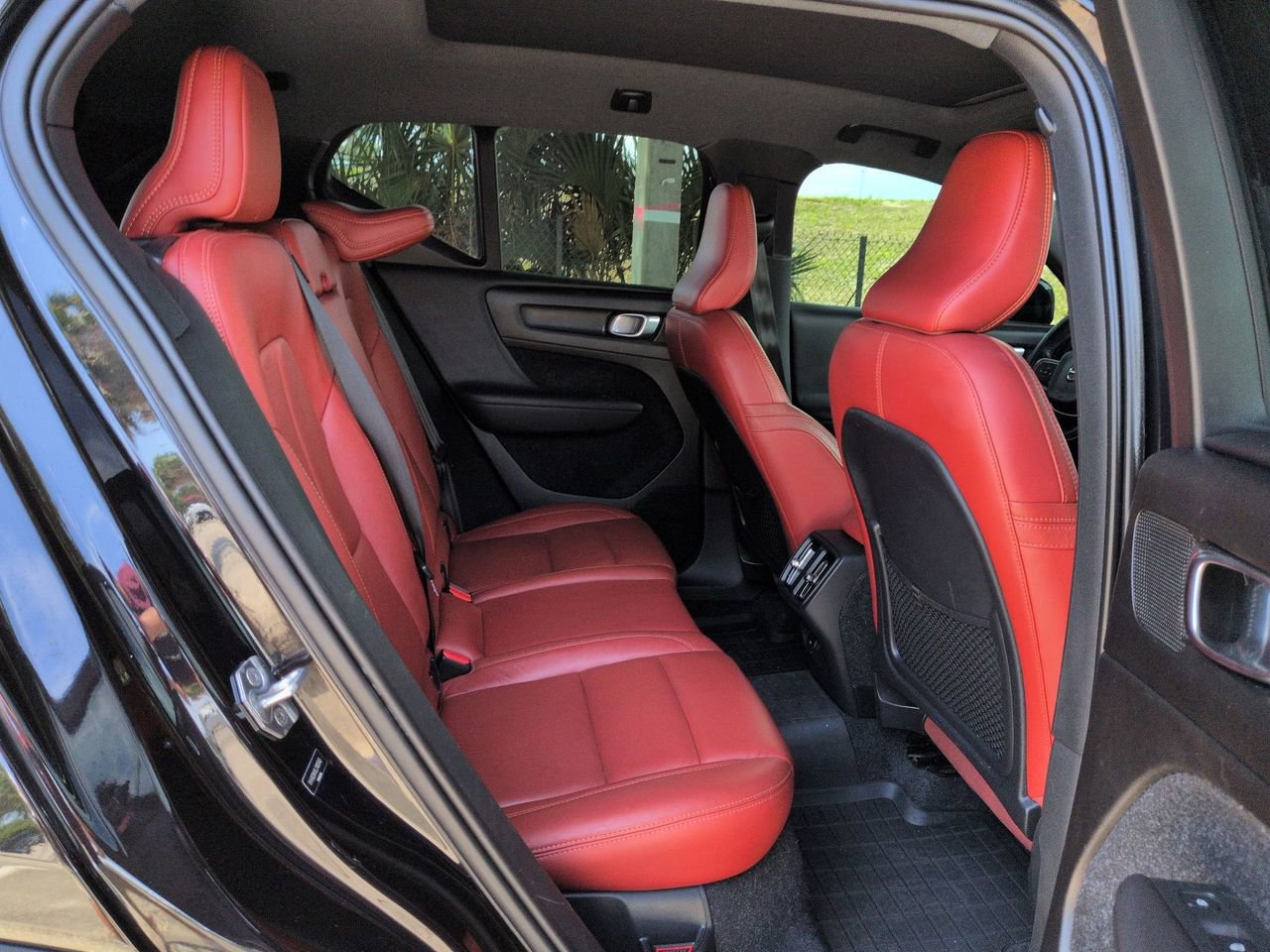 Used 2020 Volvo XC40 T5 Momentum AWD/4WD image 25