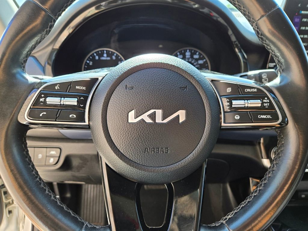 Used 2023 Kia Seltos S w/ Navigation Package AWD/4WD image 23