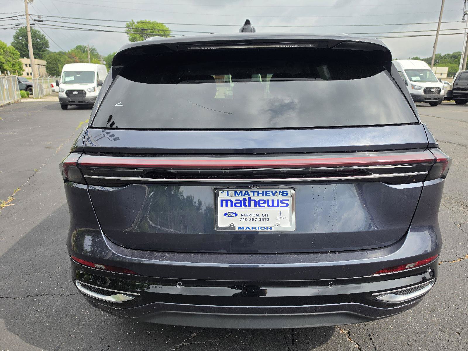 Used 2024 Lincoln Nautilus Reserve w/ Equipment Group 203A AWD/4WD image 3