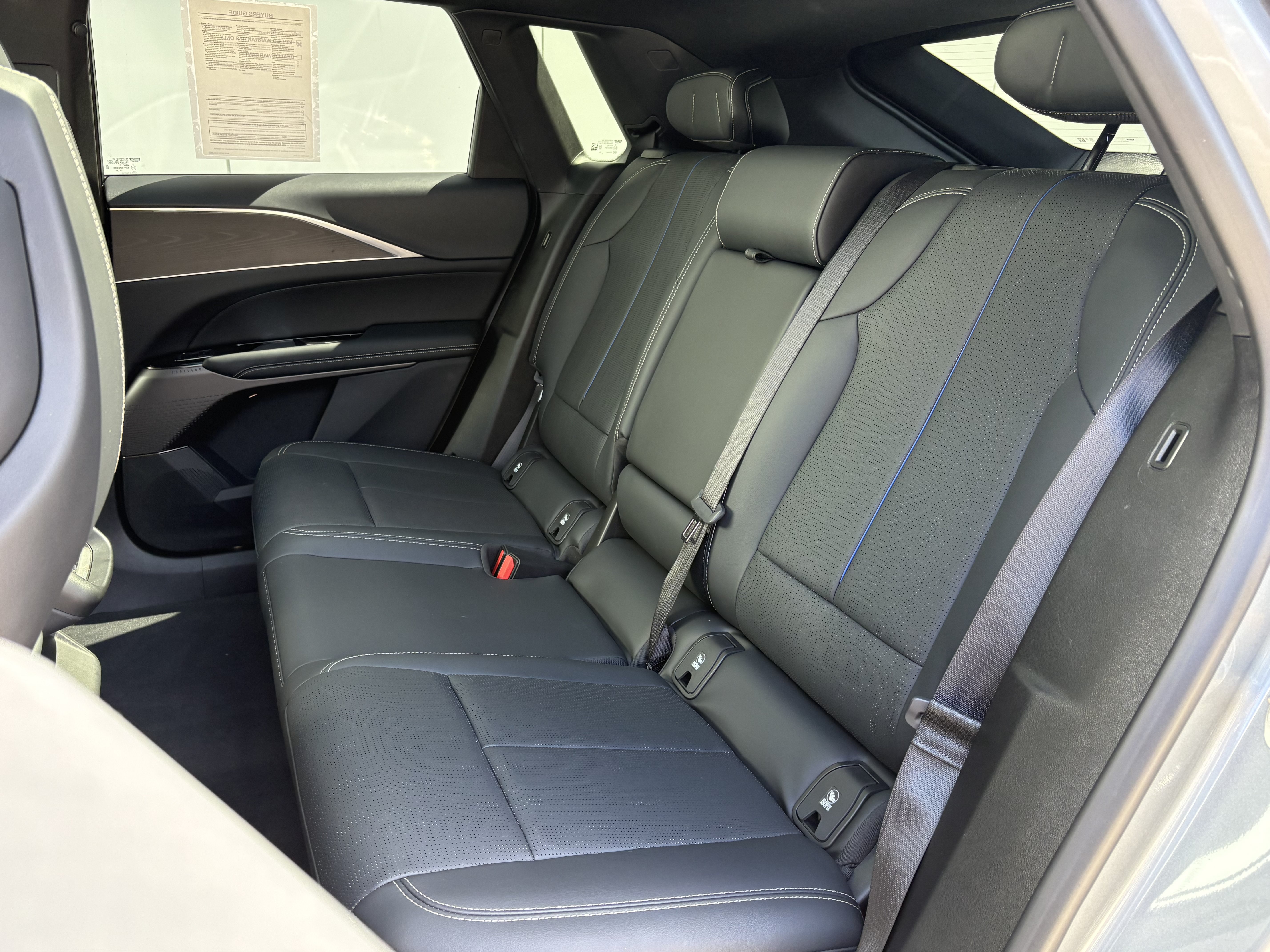 Certified 2024 Cadillac Lyriq Luxury RWD image 12