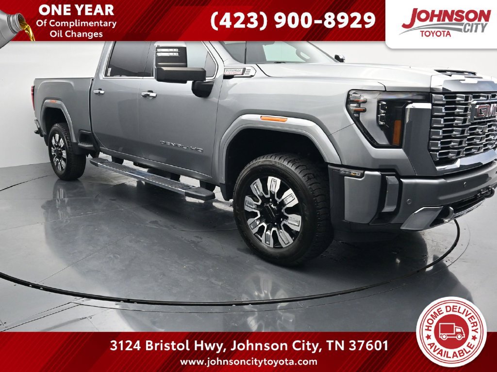 Used 2024 GMC Sierra 2500 Denali w/ Denali Reserve Package AWD/4WD image 1