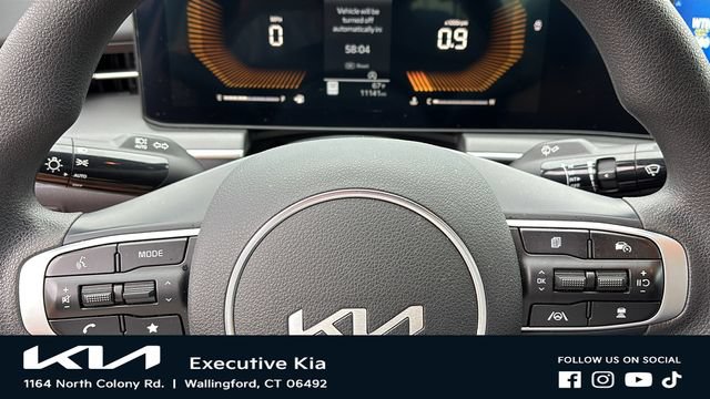Certified 2025 Kia K5 LXS FWD image 10