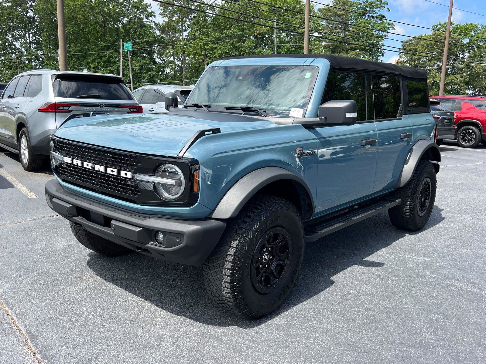 Used 2022 Ford Bronco Wildtrak AWD/4WD image 2