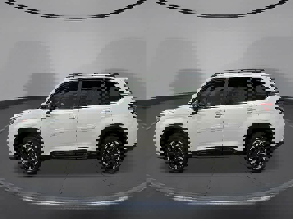 Used 2025 Subaru Forester Limited AWD/4WD image 2