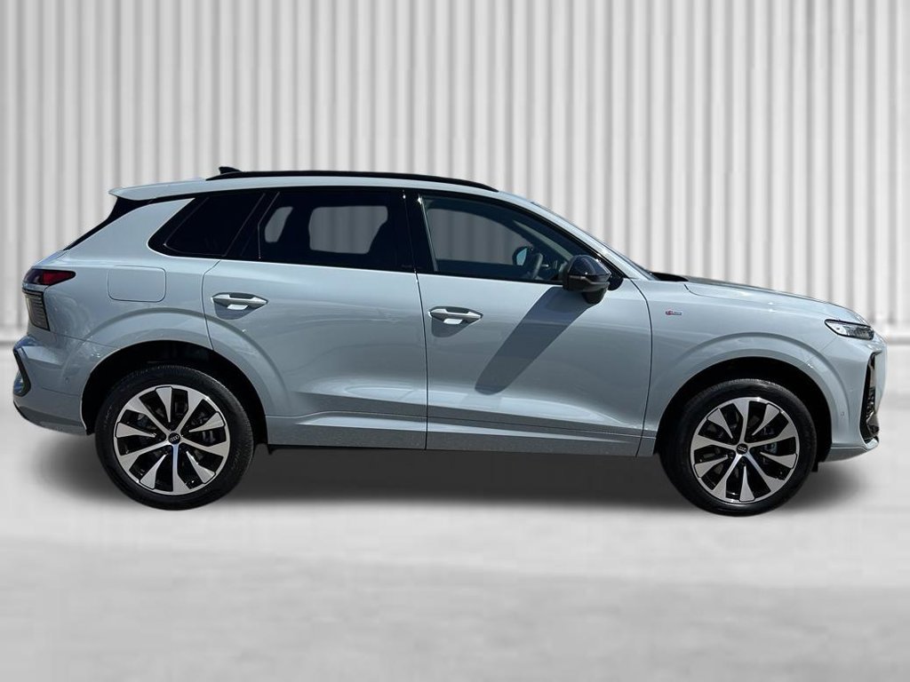 New 2026 Audi Q3 quattro 2.0T AWD/4WD image 6