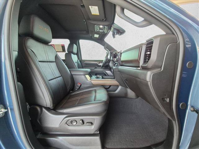 Used 2025 Chevrolet Silverado 3500 High Country w/ High Country Premium Package AWD/4WD image 22