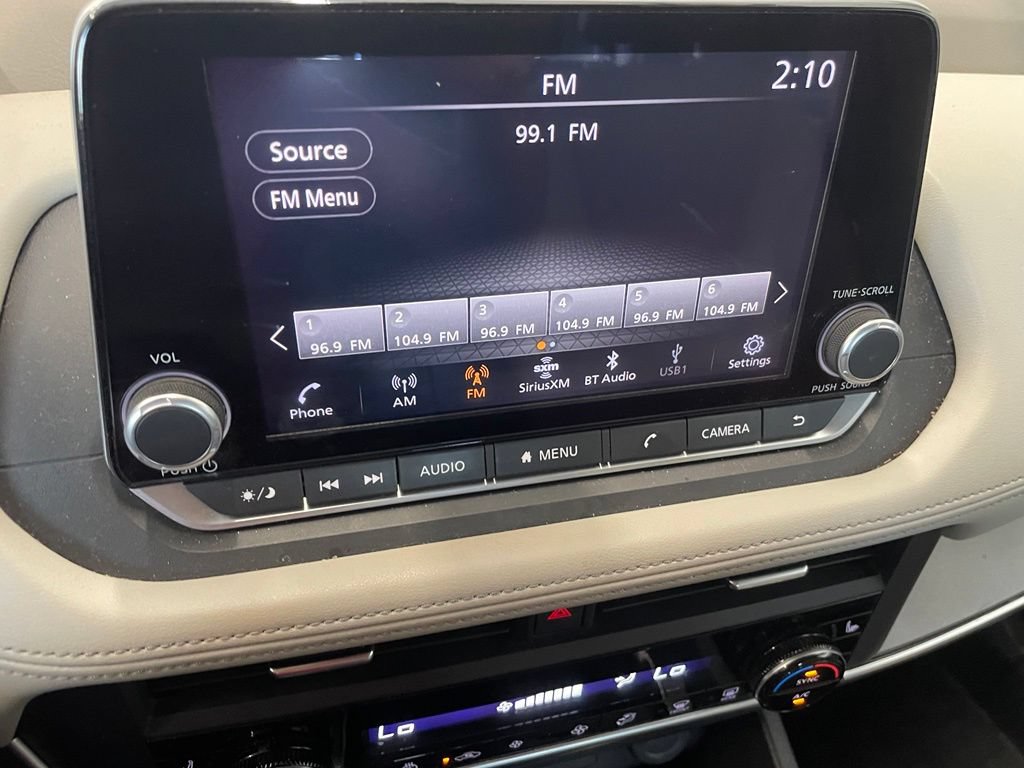 Certified 2023 Nissan Rogue SV w/ SV Premium B Package FWD image 16