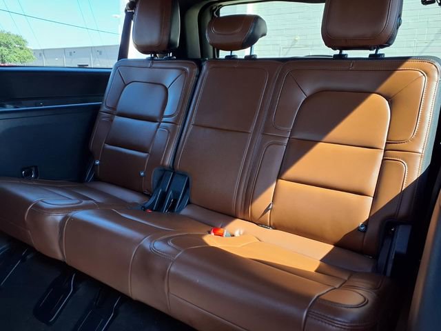 Certified 2023 Lincoln Navigator L Reserve RWD image 6