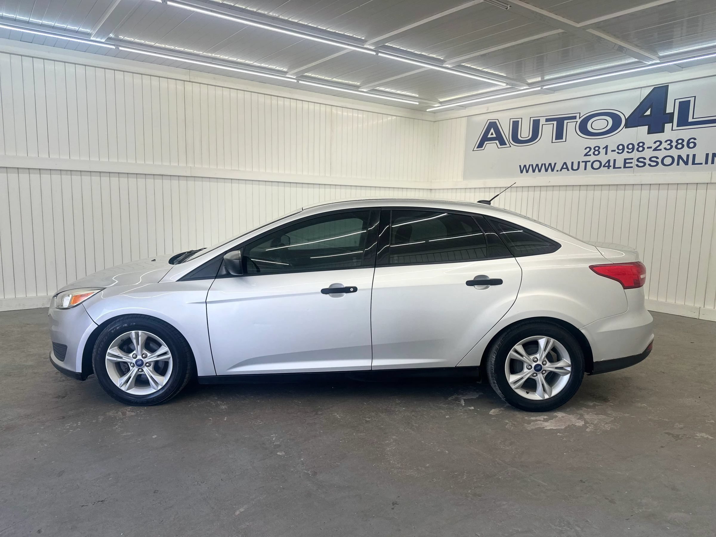 Used 2016 Ford Focus S FWD image 8