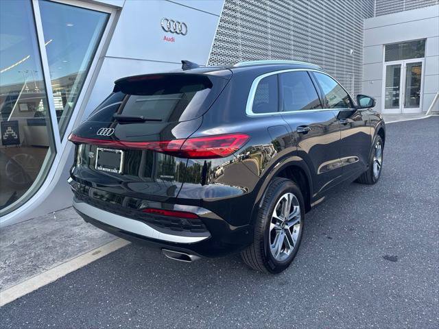 Certified 2025 Audi Q5 Premium Plus w/ Premium Plus AWD/4WD image 5