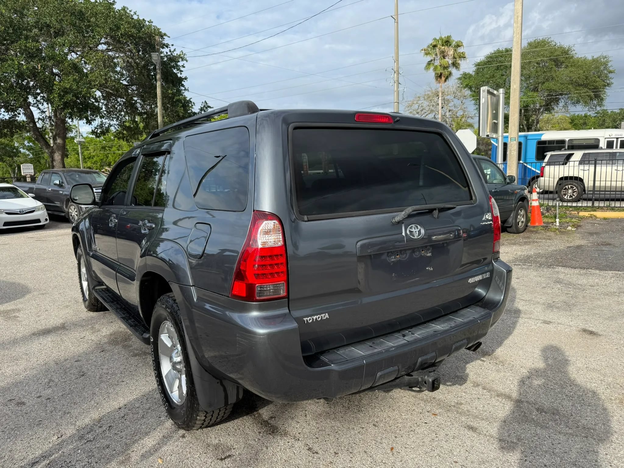 Used 2006 Toyota 4Runner Limited AWD/4WD image 5
