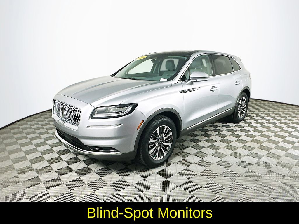 Used 2022 Lincoln Nautilus Reserve image 5