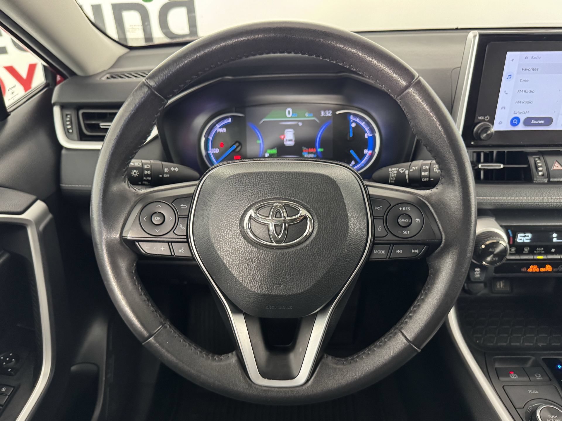 Certified 2024 Toyota RAV4 XLE Premium AWD/4WD image 31