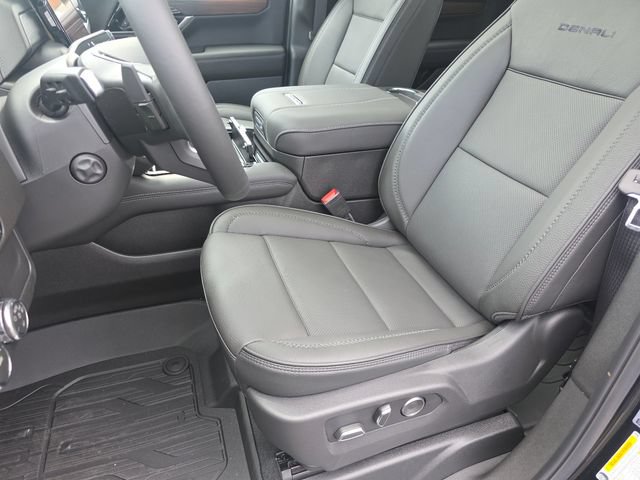 New 2026 GMC Yukon Denali w/ Sun & Power Step Package AWD/4WD image 24