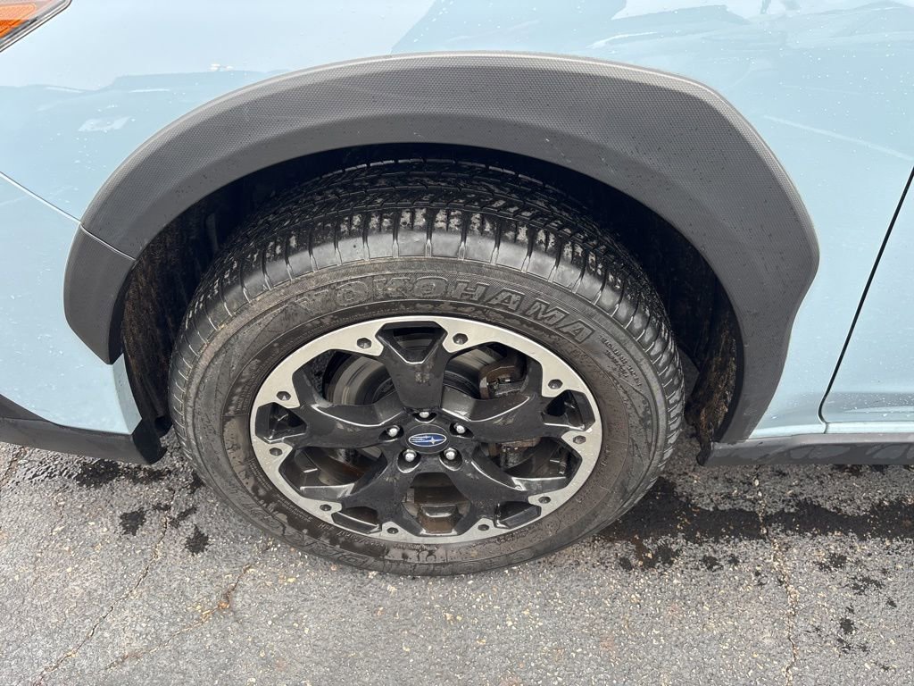 Certified 2023 Subaru Crosstrek 2.0i image 6