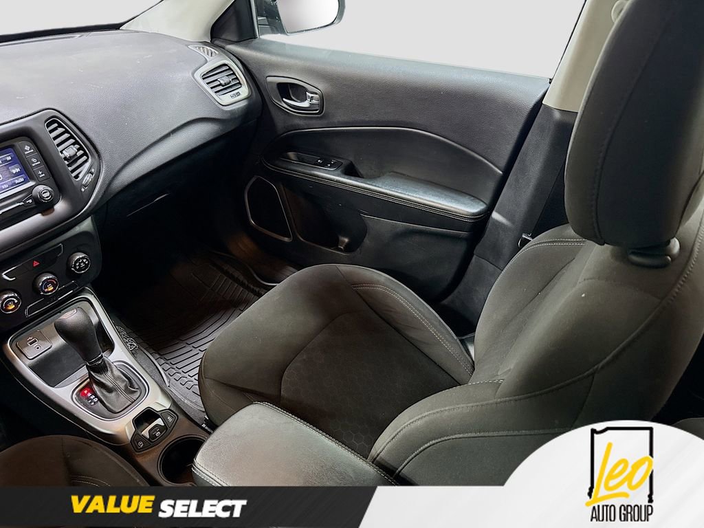Used 2018 Jeep Compass Sport FWD image 21