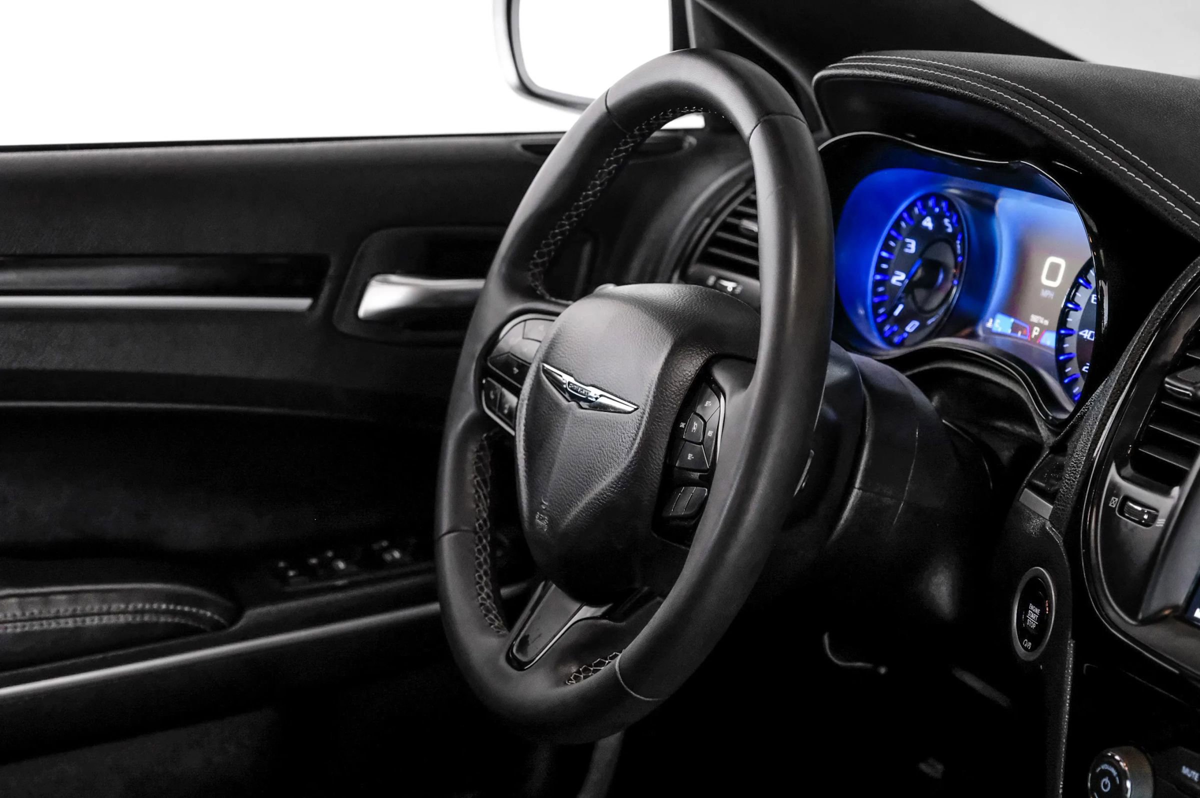 Used 2022 Chrysler 300 S RWD image 11