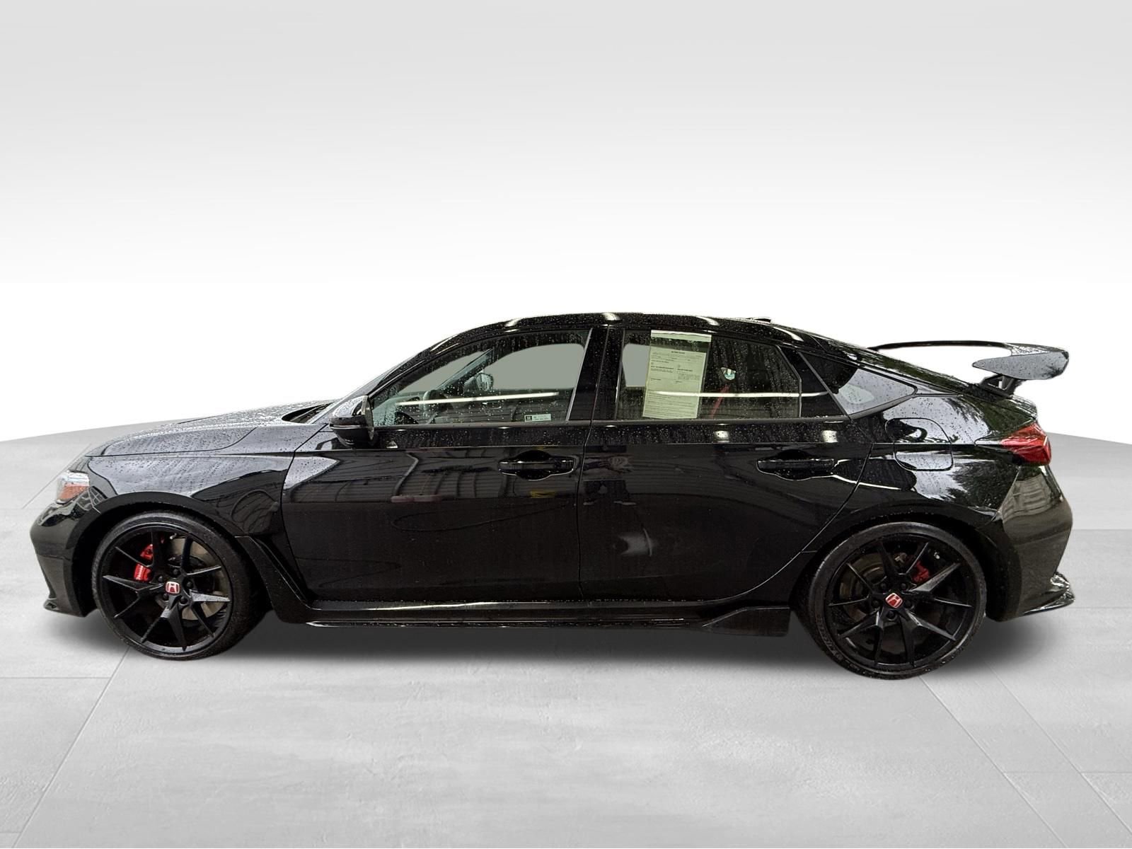 Used 2024 Honda Civic Type R image 9