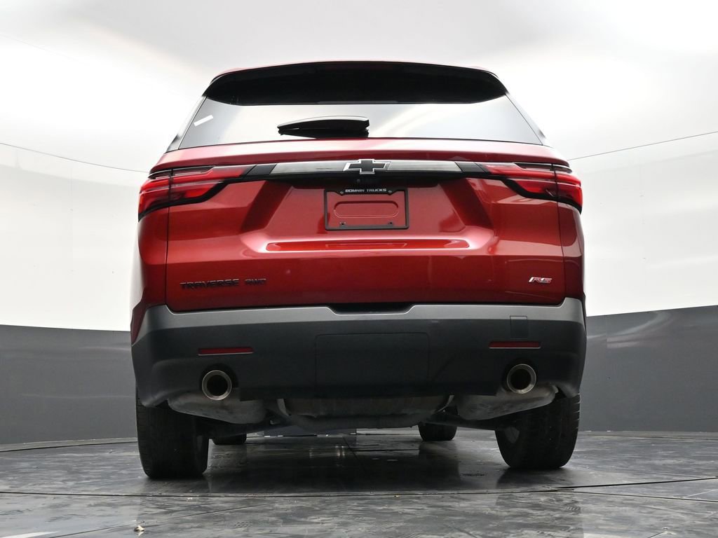 Used 2023 Chevrolet Traverse RS AWD/4WD image 24