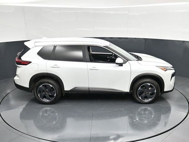 Used 2025 Nissan Rogue SV AWD/4WD image 52