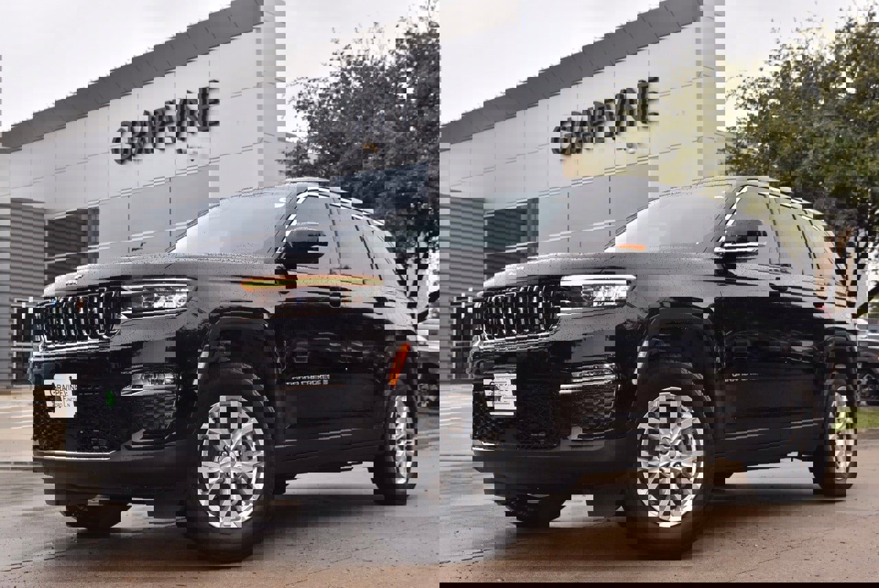 Used 2023 Jeep Grand Cherokee Limited w/ Luxury Tech Group II