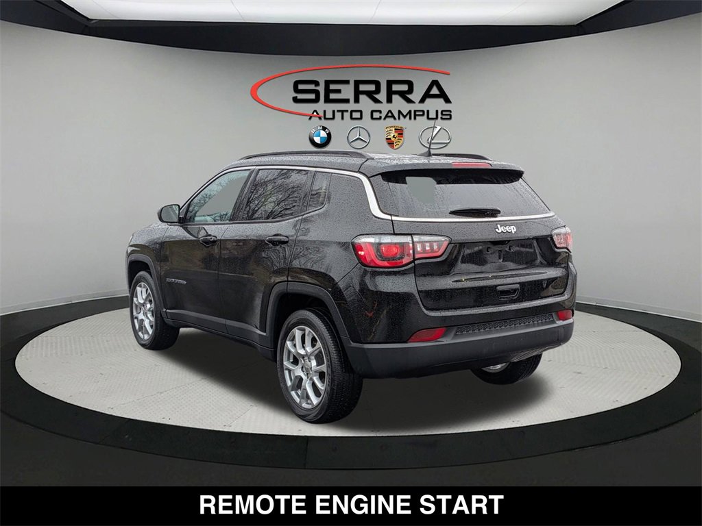 Used 2022 Jeep Compass Latitude image 10