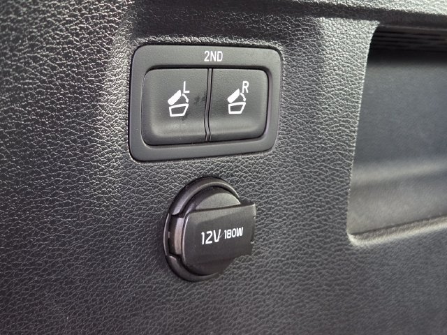 Used 2022 Kia Telluride S AWD/4WD image 22