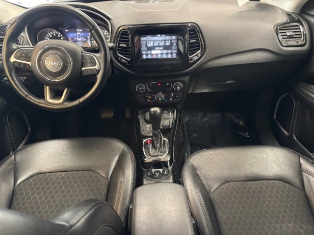 Used 2020 Jeep Compass Latitude AWD/4WD image 10