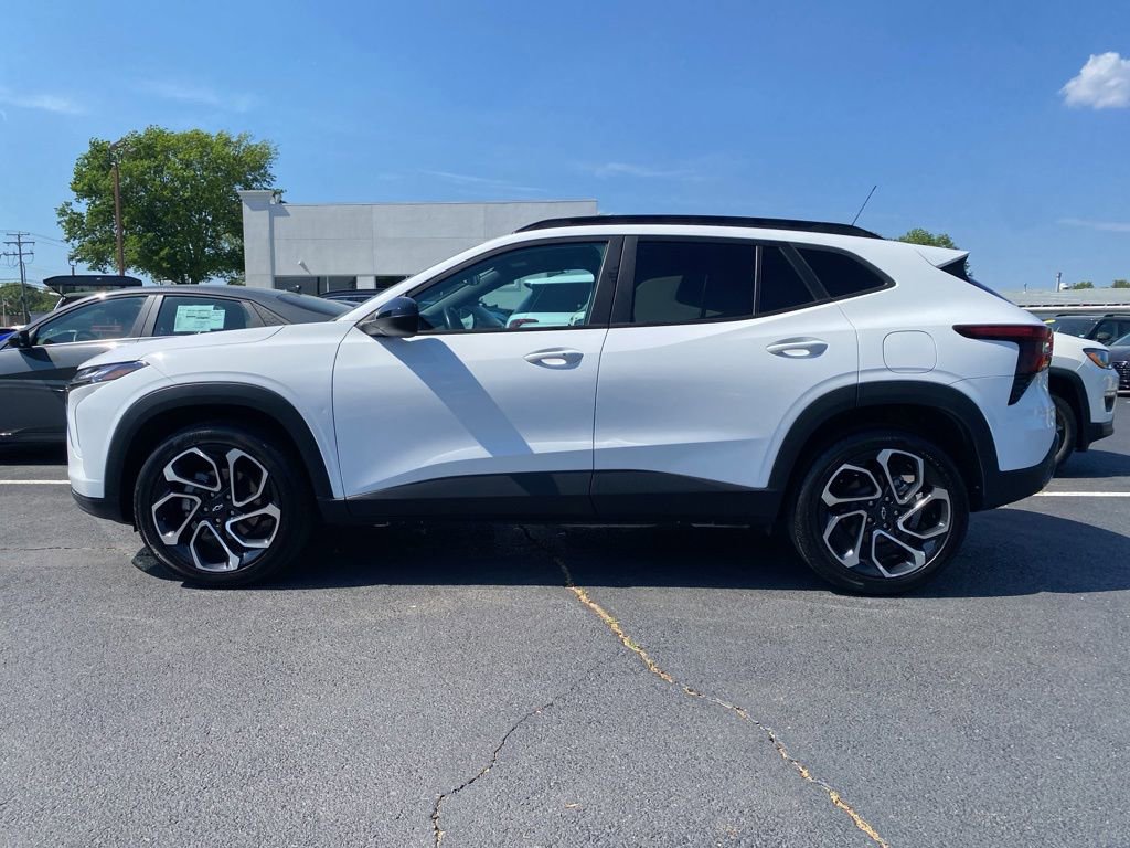 Certified 2024 Chevrolet Trax RS FWD image 7