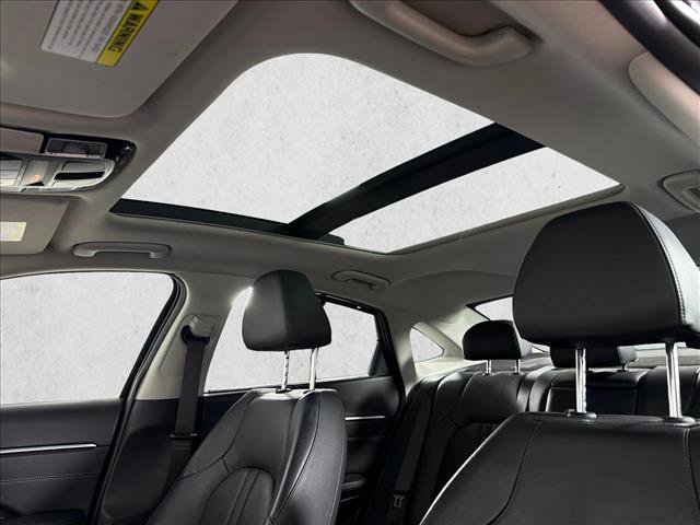 Used 2023 Hyundai Sonata Limited FWD image 2