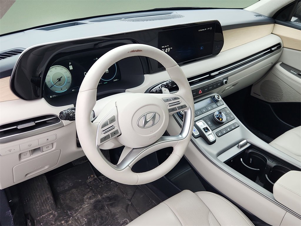Used 2023 Hyundai Palisade Limited w/ Cargo Package image 16