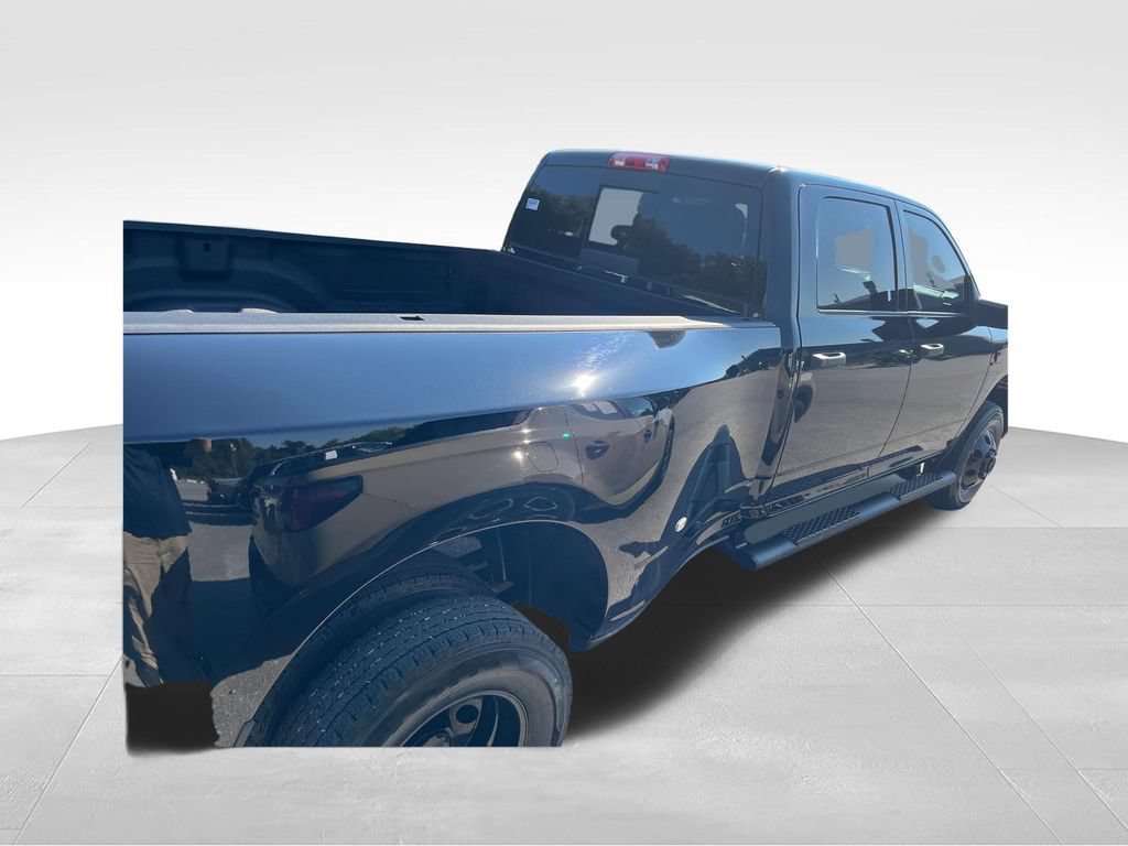 Used 2025 RAM 3500 Tradesman AWD/4WD image 6