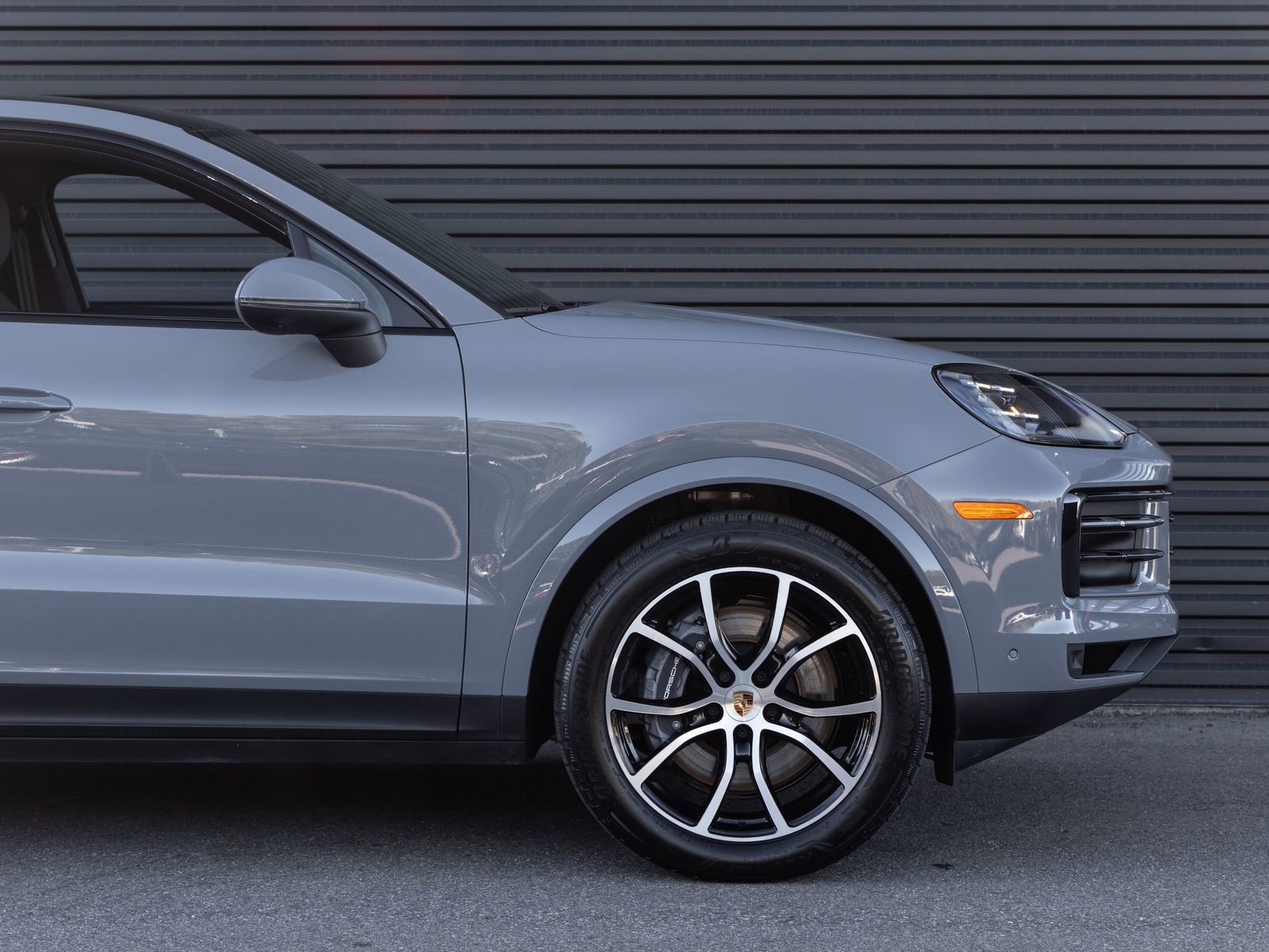 Certified 2026 Porsche Cayenne Coupe image 9
