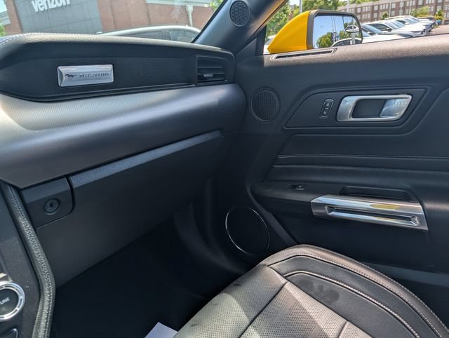 Used 2018 Ford Mustang GT Premium w/ Equipment Group 401A RWD image 41