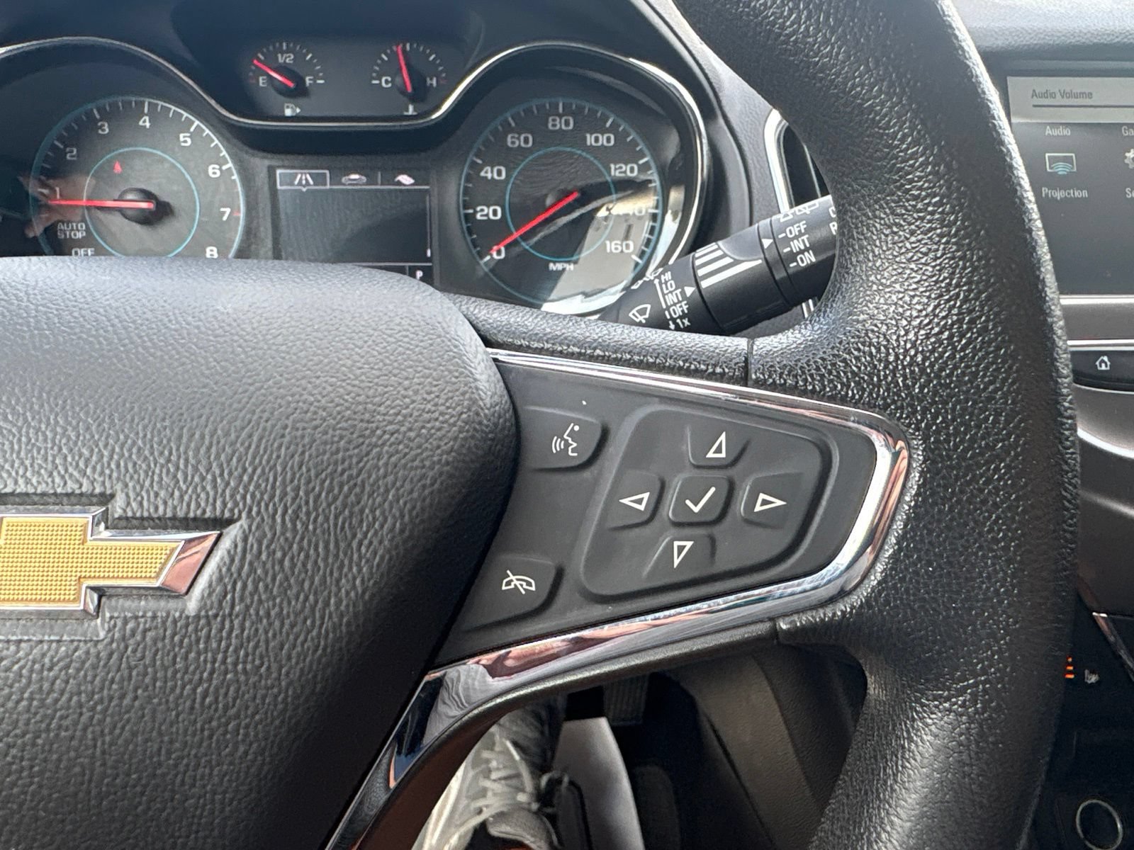 Used 2017 Chevrolet Cruze LT w/ Convenience Package FWD image 29