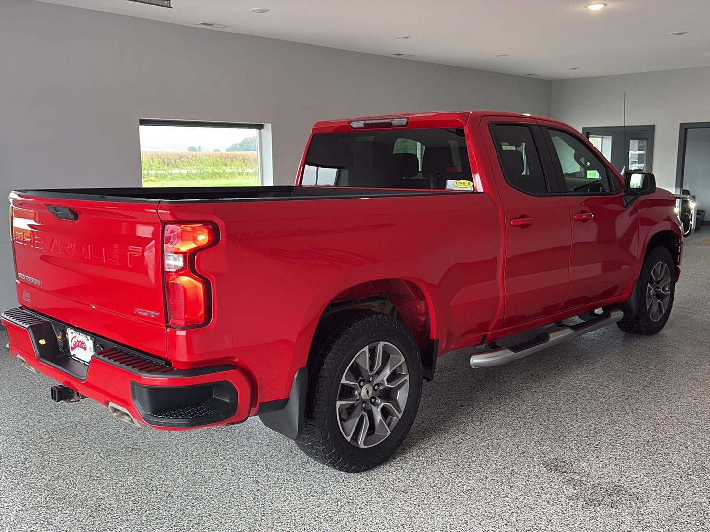 Used 2021 Chevrolet Silverado 1500 RST w/ Z71 Off-Road Package AWD/4WD image 4