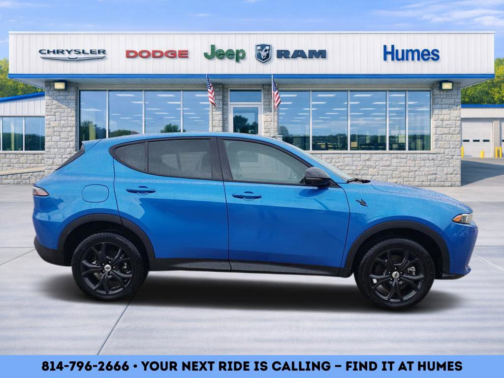 New 2024 Dodge Hornet GT Plus w/ Tech Pack Plus w/o Parking AWD/4WD image 2