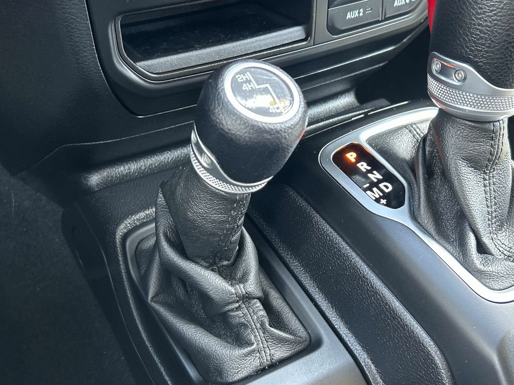 Used 2021 Jeep Gladiator Sport AWD/4WD image 25