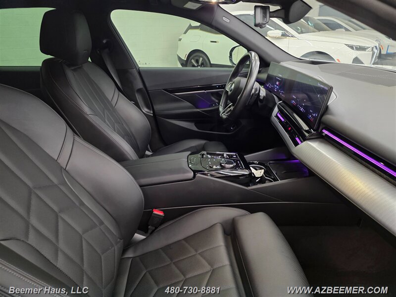 Used 2024 BMW 530i w/ M Sport Package RWD image 36