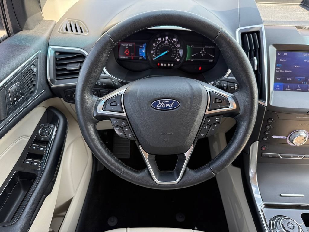 Used 2020 Ford Edge Titanium AWD/4WD image 13