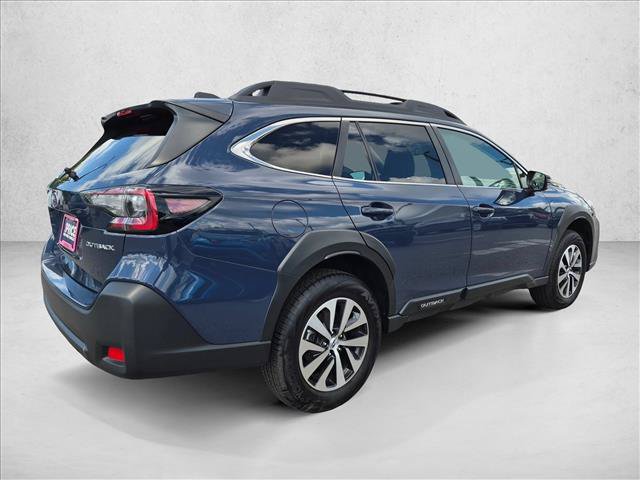 Used 2025 Subaru Outback Premium AWD/4WD image 5