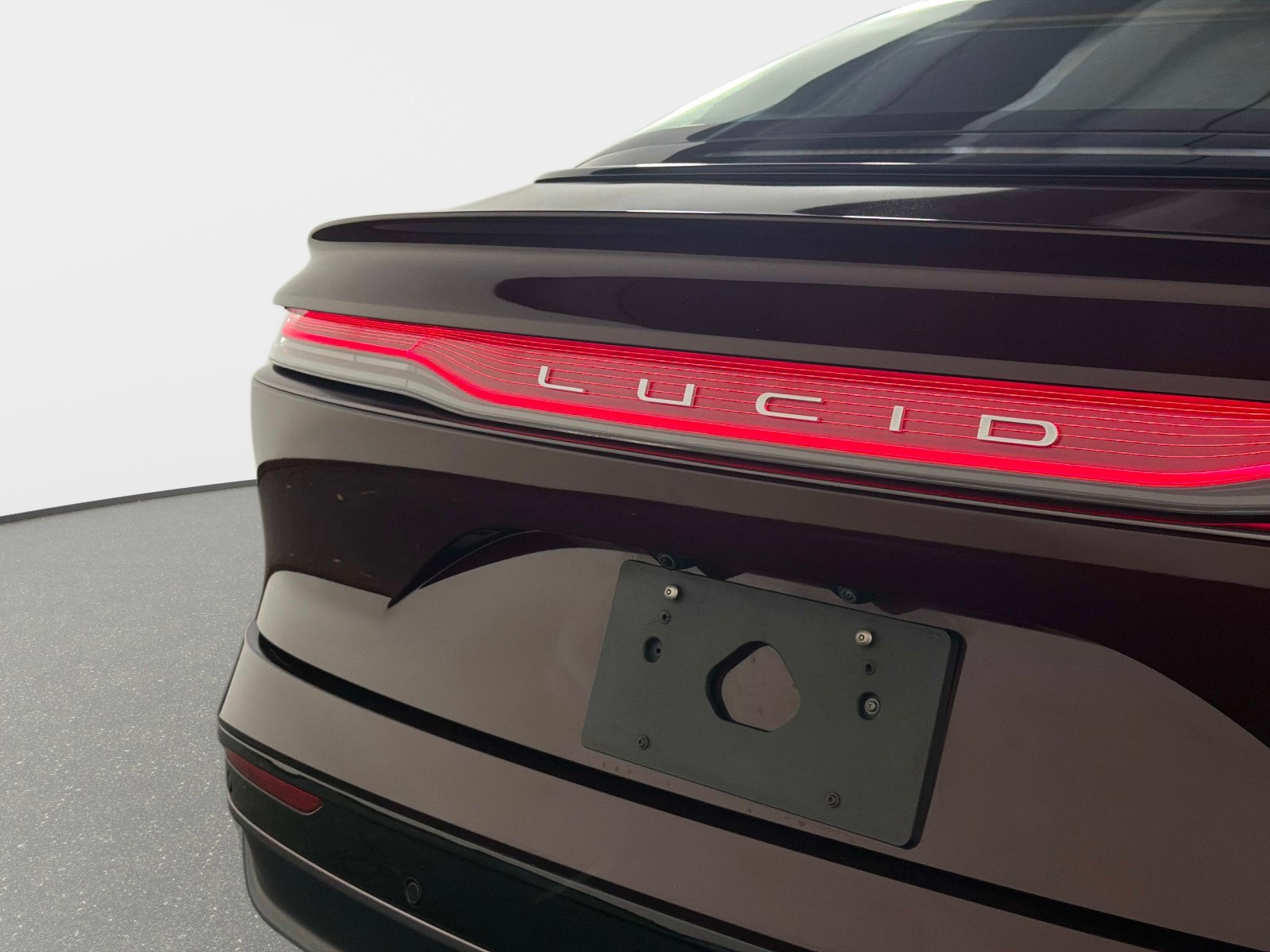 Used 2025 Lucid Air Touring AWD/4WD image 16