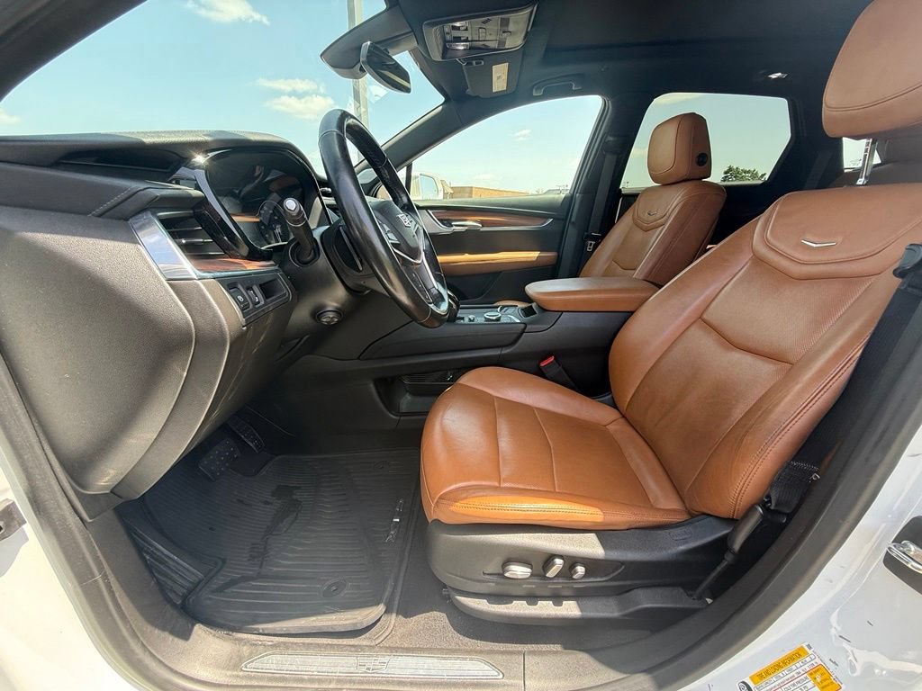Used 2020 Cadillac XT5 Premium Luxury AWD/4WD image 30