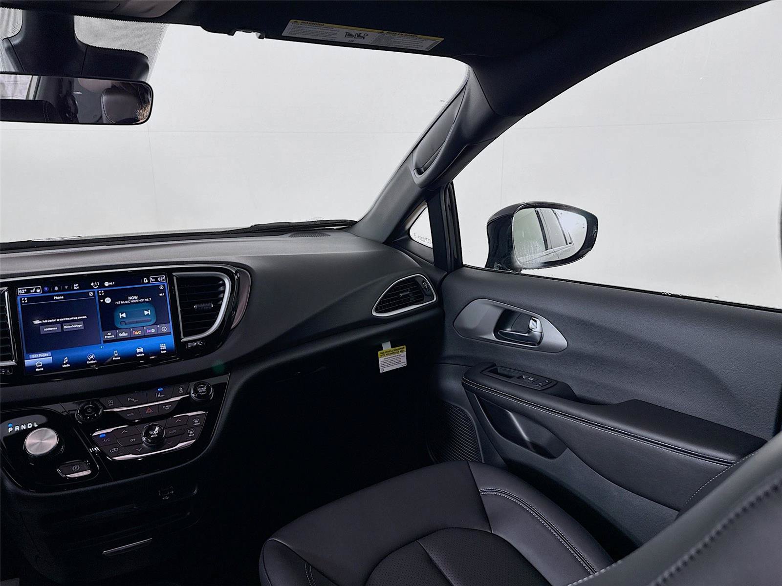New 2027 Chrysler Pacifica LX FWD image 25