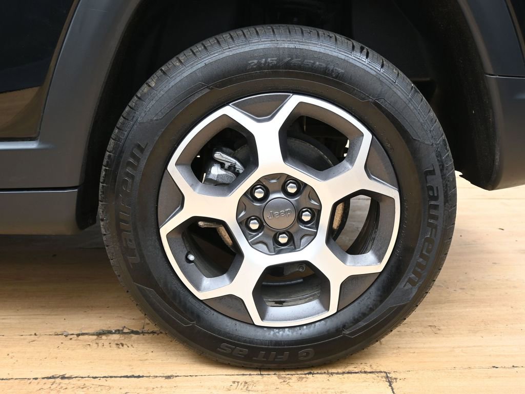 Used 2022 Jeep Compass Trailhawk image 19