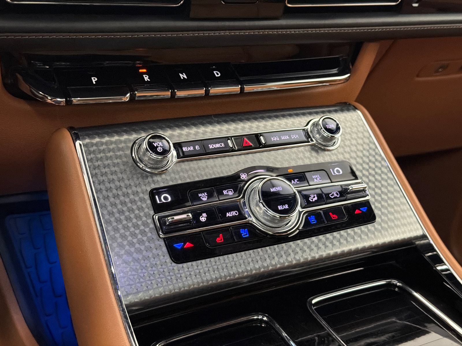 Used 2020 Lincoln Aviator Black Label Grand Touring w/ Class IV Trailer Tow Package AWD/4WD image 33