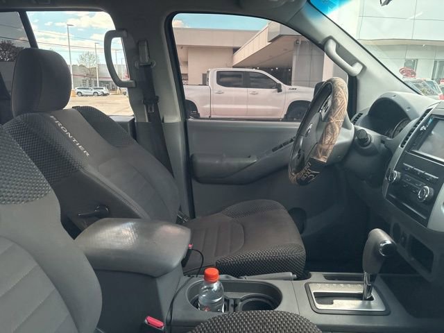 Used 2012 Nissan Frontier SV w/ Sport Appearance Pkg image 36