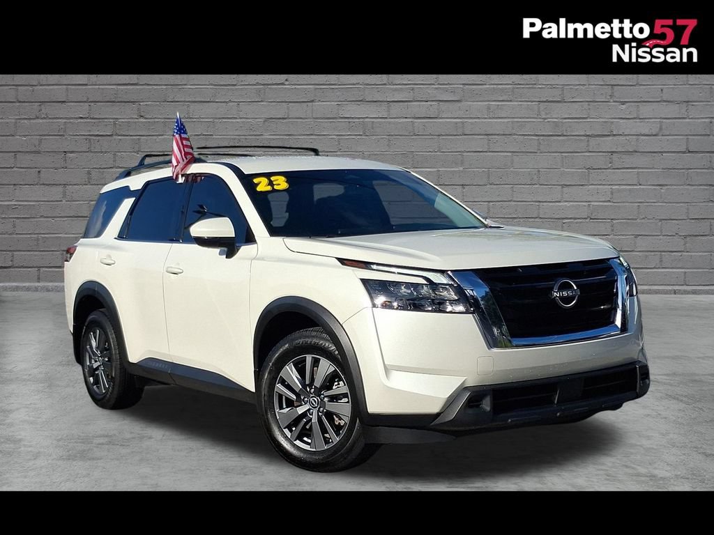 Used 2023 Nissan Pathfinder SV FWD image 1