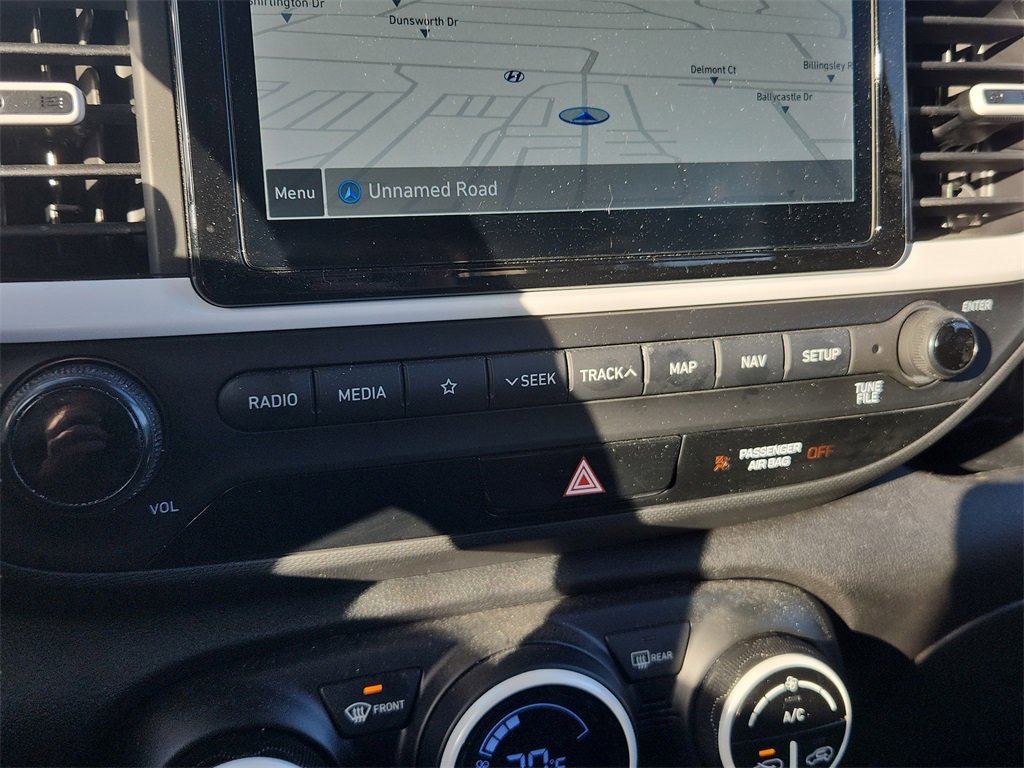 Certified 2022 Hyundai Venue Limited image 29